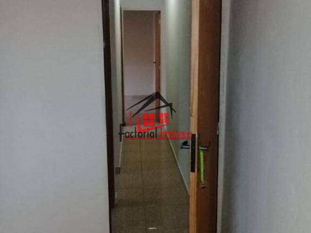 Casa para Venda em Contagem - 2