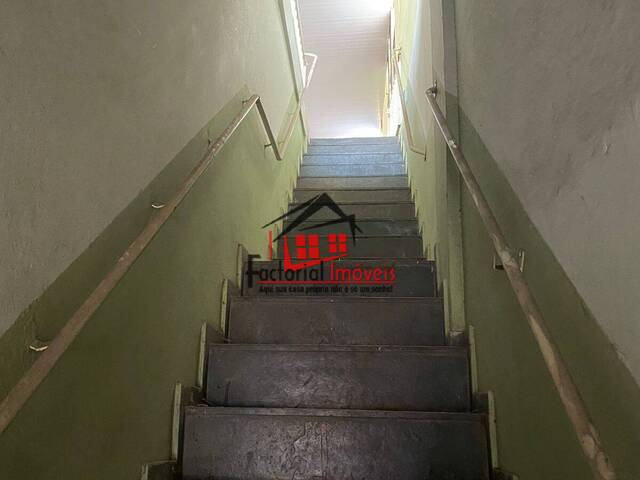 Salão Comercial para Locação em Contagem - 2