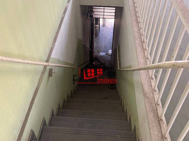 Salão Comercial para Locação em Contagem - 3