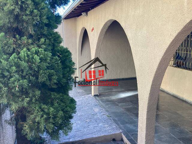 #1990 - Casa para Venda em Belo Horizonte - MG