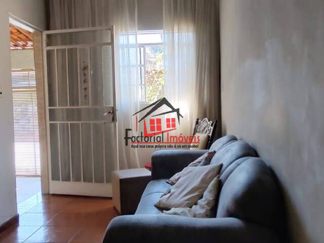 Casa para Venda em Belo Horizonte - 4